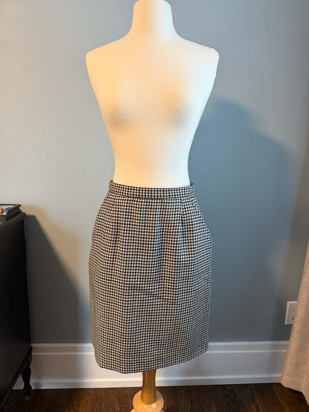 Charter Club by Jane Justin Vintage Houndstooth 100% Pure Wool Pencil Skirt